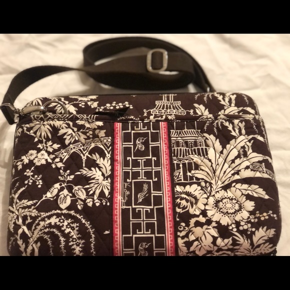 Vera Bradley Handbags - Vera Bradley-Vintage Brown Toile iPad/Netbook Case *bundle with matching bag!